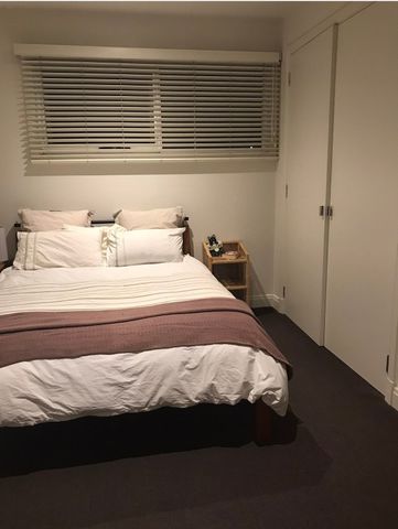 Caulfield South - Photo 4