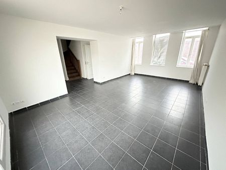 Location maison 7 pièces 160.27 m² à Roubaix (59100) - Photo 3