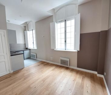 location Appartement F1 DE 22.85m² À SAUMUR - Photo 2