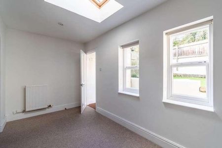 Manor Road, Bath, BA1 - Photo 3