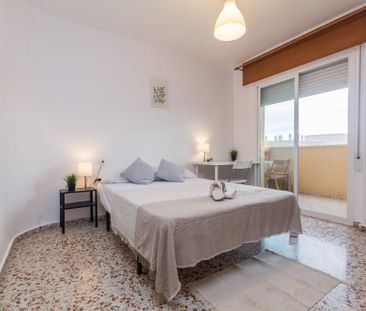 Calle Palo Mayor, Málaga, Andalusia 29010 - Photo 1