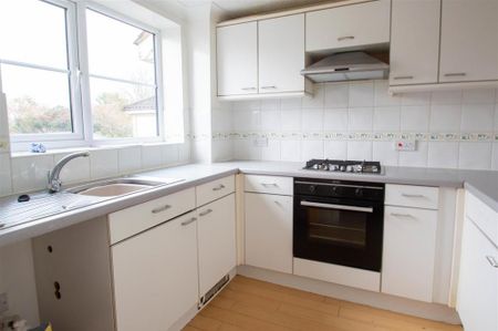 2 bedroom terraced house to rent - Photo 4