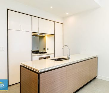 Brand New 2 Bedroom. Apartment Waterfront Living. Large Courtyard &... - Photo 2