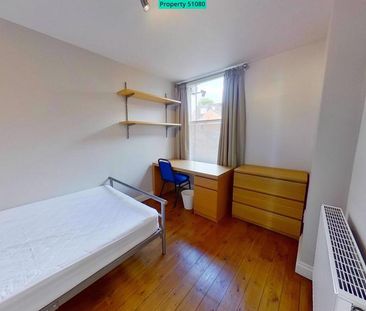 6 bedroom end of terrace house to rent - Photo 1