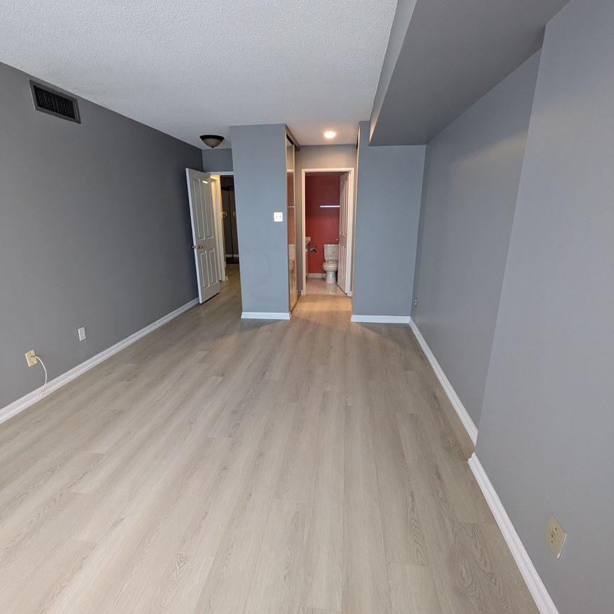For Lease - 1121 Steeles Avenue Unit# 702, Toronto, Ontario - Photo 1