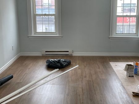 For Lease - 215 B Queen Street, Mississauga, Ontario - Photo 2