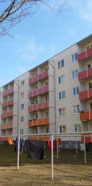 Schöne 3 - Raumwohnung mit Balkon im Angebot! - Foto 2