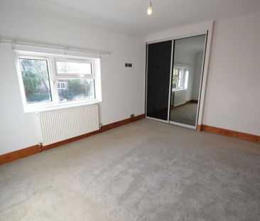 4 bedroom semi-detached house to rent - Photo 2