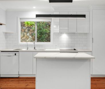 Renovated Retreat in the Heart of Tascott - Photo 4