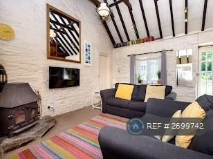 2 bedroom semi-detached house to rent - Photo 2