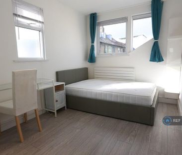 5 bedroom terraced house to rent - Photo 3
