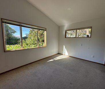 1070 Beach Road, Torbay - Photo 4