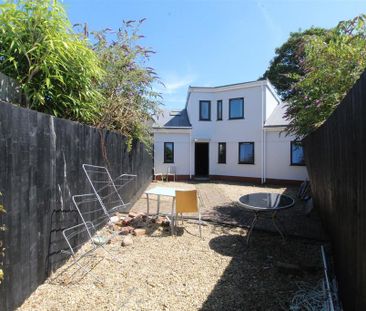 6 bedroom flat to rent - Photo 3