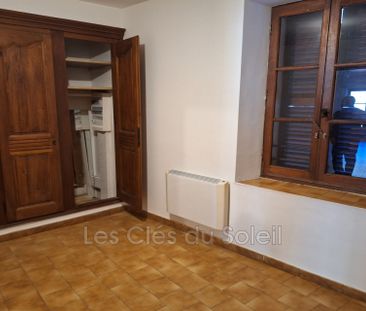 Location maison 3 chambres 83 m² Le Revest-les-Eaux - Photo 2