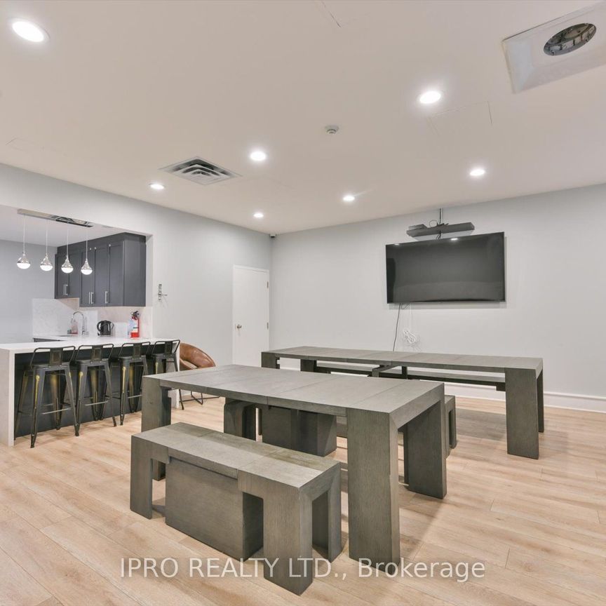 For Lease - 21 Overlea Boulevard Unit# 1111, Toronto, Ontario - Photo 1