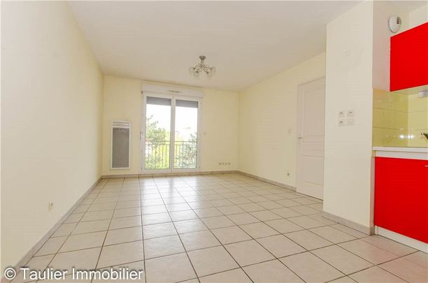 Location Appartement 3 pièces 54m² ST MARCELLIN 38160 - Photo 1
