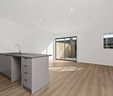 Low Maintenance Living! - Photo 1