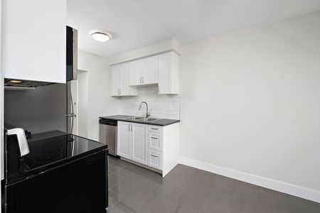 Pharmacy Apartments - Photo 2