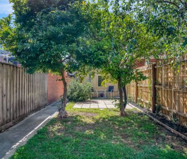 Prime Princes Hill/Carlton Location - Fully Renovated Home on Iconi... - Photo 5