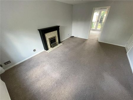 3 bedroom semi-detached house to rent - Photo 5
