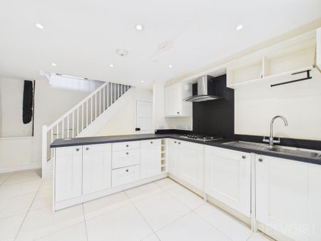 3 bedroom terraced house to rent - Photo 4