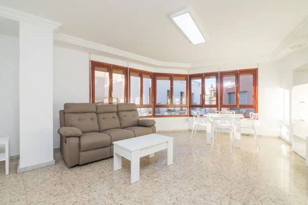 Piso de alquiler en Calle Mare de Deu Dels Desamparats, Centro - Photo 1