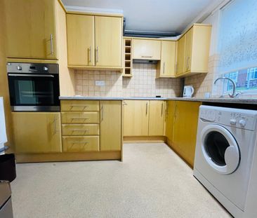 1 Bed Flat - Photo 5