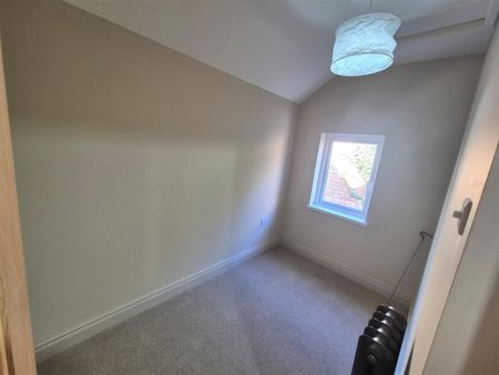 8 Kingsdale Park, BT5, Belfast - Photo 3