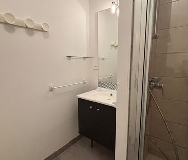 Location Appartement 3 pièces 61m² - Photo 3