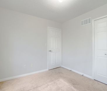 For Lease - 160 Gentile Circle, Vaughan, Ontario - Photo 1