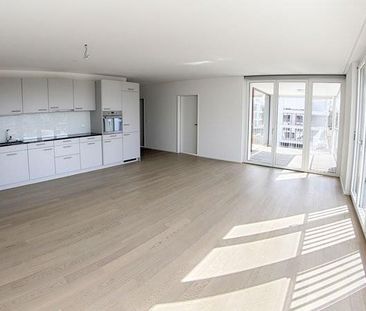 Hochwertige 3.5-Zimmerwohnung im EG - Photo 2