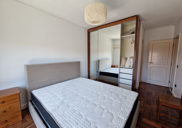 Apartamento T3 Renovado na Praia da Barra - 2ª Linha do Mar.