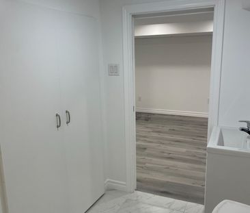 For Lease - 18 Flempton Crescent Unit# Lower, Toronto, Ontario - Photo 3