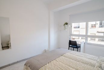 Carrer de Sant Lluís Bertran, Torrent, Valencian Community 46900