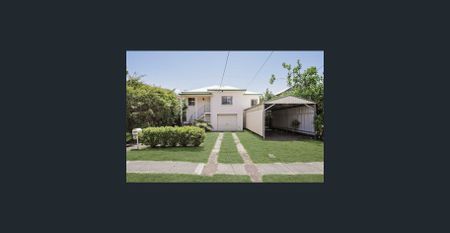 Charming Clayfield Home in a Prime Location - Photo 5