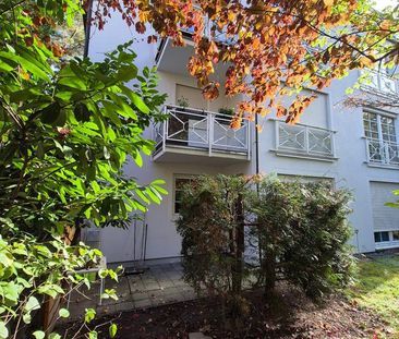 BELIEBTE WOHNUNG IN RUHIGER, GRÜNER LAGE MIT TERRASSE, EBK. - Foto 1