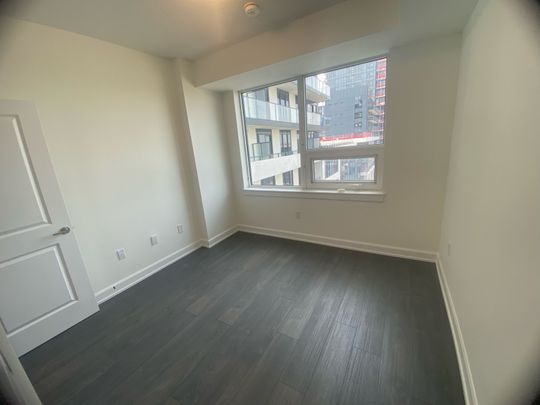 For Lease - 3200 William Coltson Avenue Unit# 902, Oakville, Ontario - Photo 1