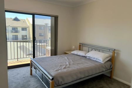 Furnished & low maintenance! - Photo 5