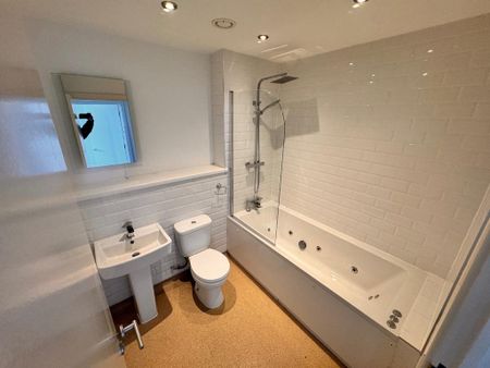 1 bedroom apartment to rent - Photo 4