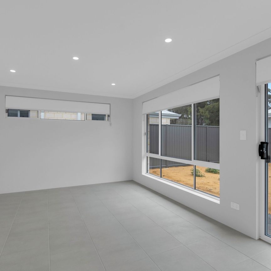 Four Bedroom Family Home in Baldivis - Photo 1