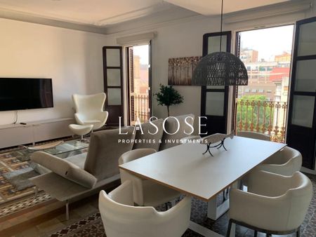 107m² Flat to rent in El Raval, Barcelona with terrace - Photo 5