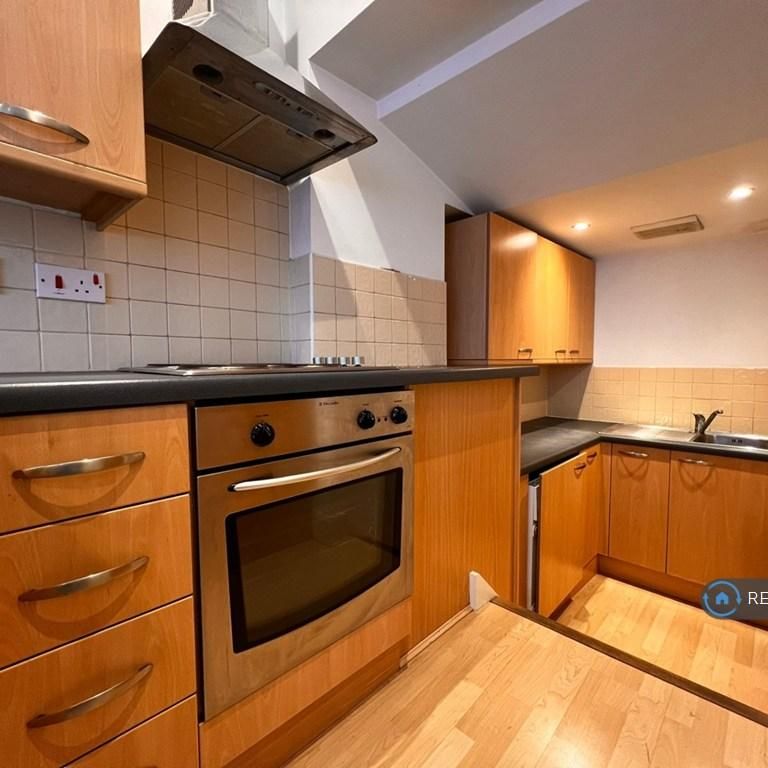 1 bedroom flat to rent - Photo 1