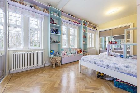 4 bedroom flat to rent - Photo 4