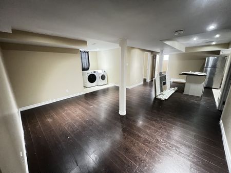 For Lease - 7 Glengowan Street, Whitby, Ontario - Photo 2