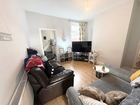 Lawrence Street, Nottingham, NG10 - Photo 3