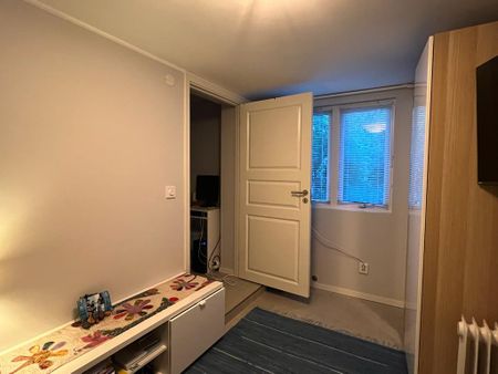 Schultzvägen, Solna - Photo 2