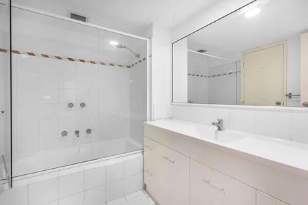 East Perth - Photo 5