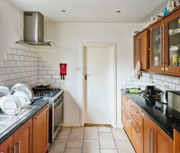 1 bedroom property to rent Room 4 198 Market Street, Eastleigh, SO50 - Photo 2