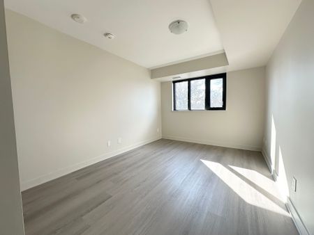 For Lease - 3385 Dundas Street Unit# 323, Toronto, Ontario - Photo 5