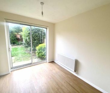 3 bedroom townhouse to rent - Photo 3